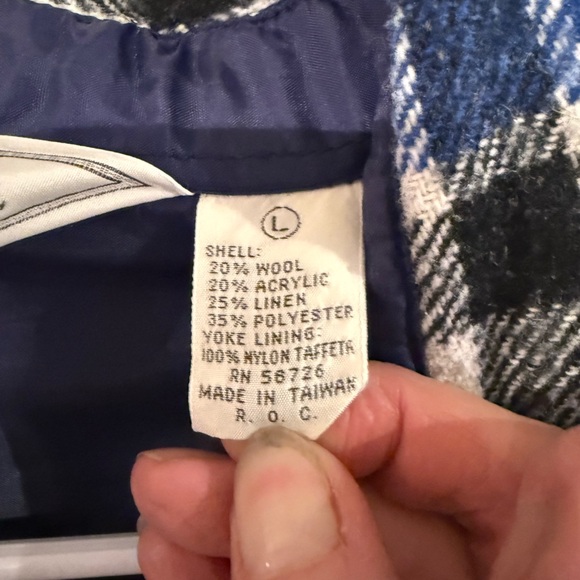 Blue Plaid Button-Up Shacket Size M/L | Vintage | Wool and Warm | Grunge Core - Picture 3 of 4